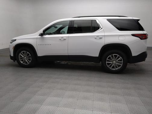 Summit White 2023 Chevrolet Traverse LT Cloth