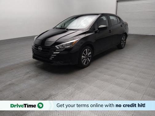 Super Black 2025 Nissan Versa 1.6 SV