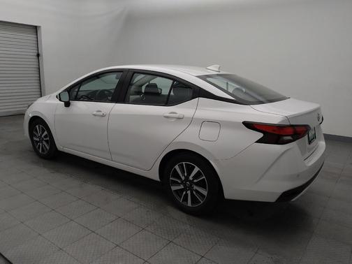 2022 Nissan Versa 1.6 SV