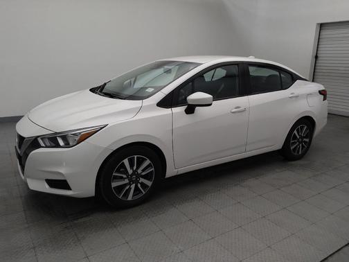 2022 Nissan Versa 1.6 SV