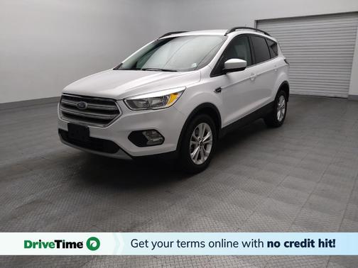White 2018 Ford Escape SE