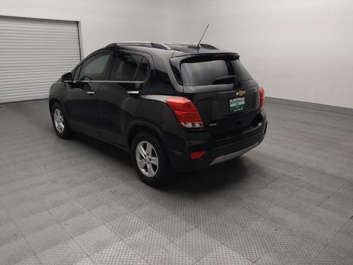 Mosaic Black Metallic 2020 Chevrolet Trax LT