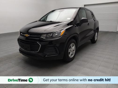 Mosaic Black Metallic 2022 Chevrolet Trax LS