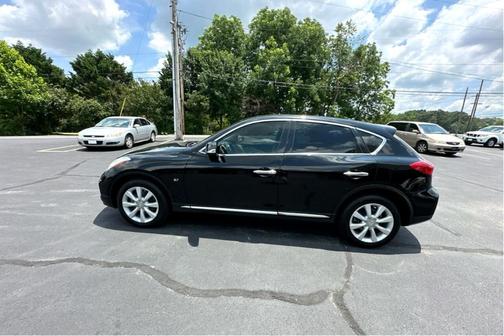 2017 INFINITI QX50 Base