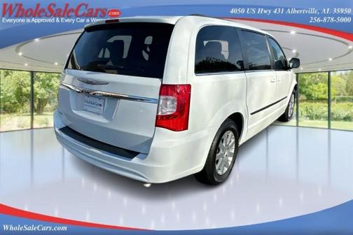 2015 Chrysler Town & Country Touring