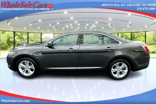 2017 Ford Taurus SE