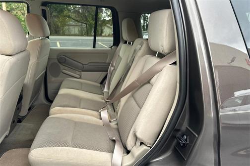 2006 Ford Explorer XLS