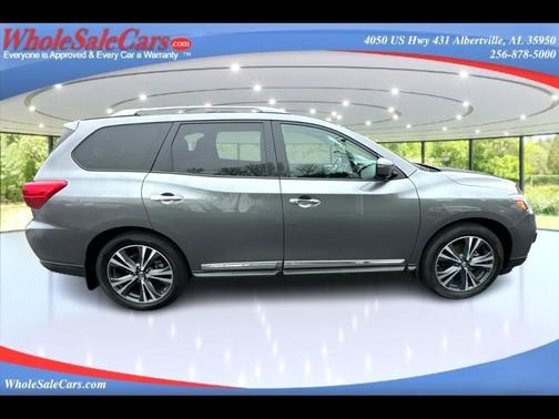 2017 Nissan Pathfinder Platinum