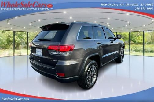 2020 Jeep Grand Cherokee Laredo