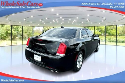 2016 Chrysler 300 Limited