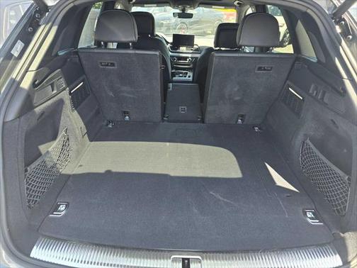 2024 Audi Q5 Premium Plus 55 TFSI e S line quattro S tronic