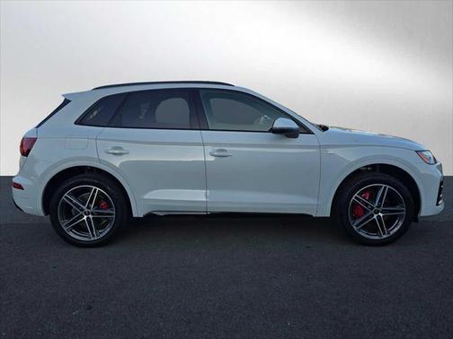 2025 Audi Q5 Premium Plus 55 TFSI e S line quattro S tronic