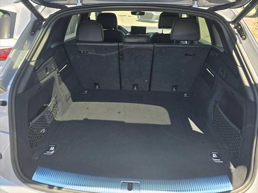 2024 Audi Q5 Premium Plus 55 TFSI e S line quattro S tronic
