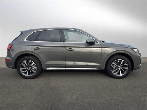 2025 Audi Q5 Premium Plus 45 TFSI S line quattro S tronic