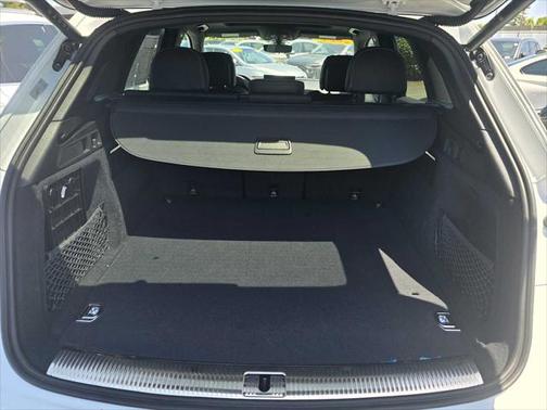 2024 Audi Q5 Premium Plus 55 TFSI e S line quattro S tronic