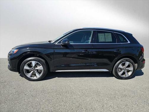 2022 Audi Q5 Premium Plus 40 TFSI quattro S tronic