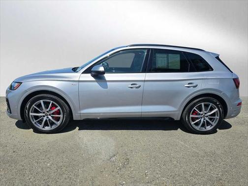 2024 Audi Q5 Prestige 55 TFSI e S line quattro S tronic