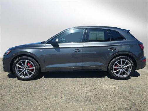 2024 Audi Q5 Premium Plus 55 TFSI e S line quattro S tronic