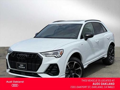 2025 Audi Q3 Premium 45 TFSI S line quattro Tiptronic
