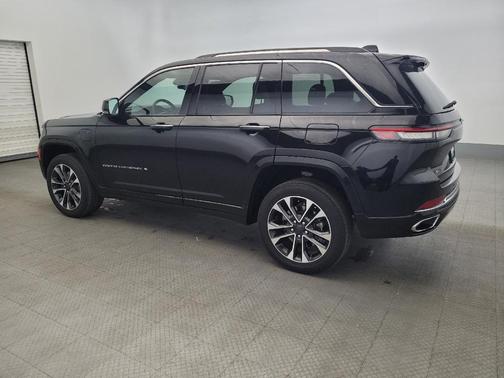 Diamond Black Crystal Pearlcoat 2022 Jeep Grand Cherokee 4xe Overland
