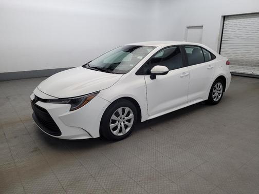 Ice Cap 2024 Toyota Corolla LE