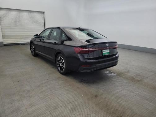 Deep Black Pearl 2025 Volkswagen Jetta 1.5T Sport