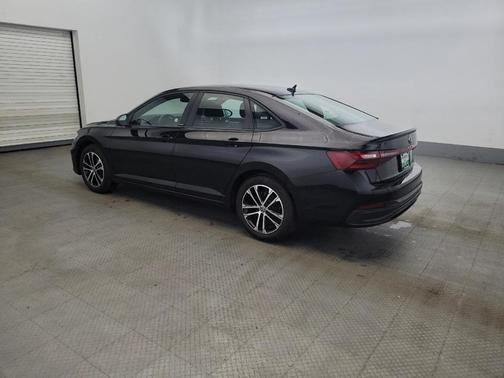 Deep Black Pearl 2025 Volkswagen Jetta 1.5T Sport