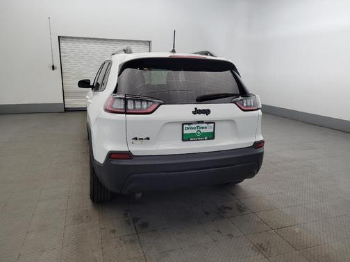 Bright White Clearcoat 2019 Jeep Cherokee Altitude