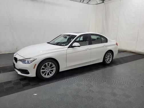 White 2017 BMW 320 i