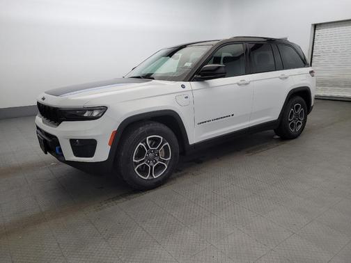 2022 Jeep Grand Cherokee 4xe Trailhawk