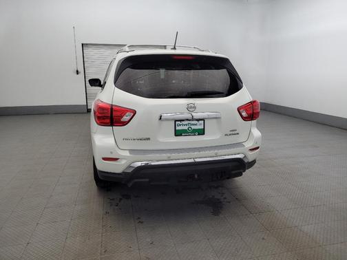 2018 Nissan Pathfinder Platinum