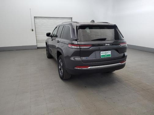 Baltic Gray Metallic Clearcoat 2022 Jeep Grand Cherokee 4xe Base