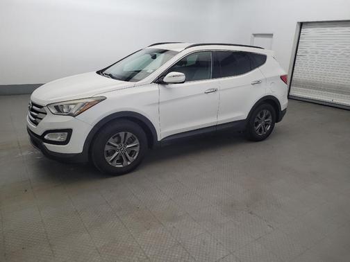 White 2014 Hyundai Santa Fe Sport 2.4L