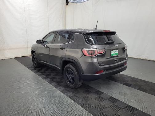 Granite Crystal Metallic Clearcoat 2019 Jeep Compass Sport