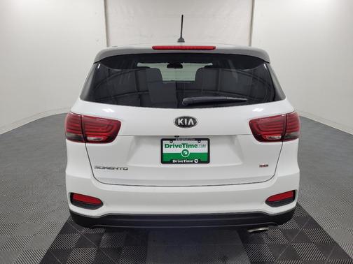 Snow White Pearl 2019 Kia Sorento LX