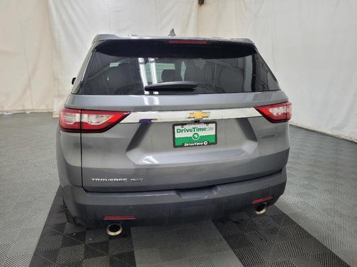 Satin Steel Metallic 2020 Chevrolet Traverse LS