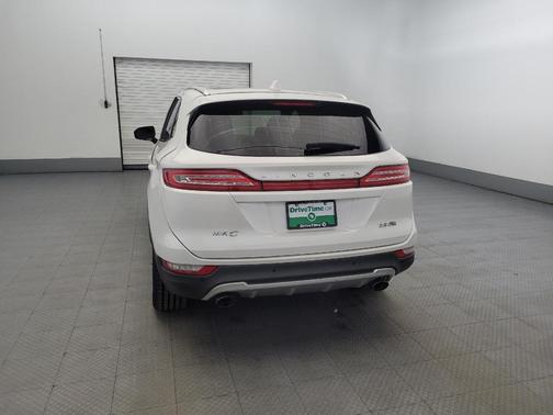 White Platinum Metallic Tri-Coat 2015 Lincoln MKC Base