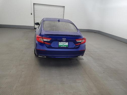 Still Night Pearl 2018 Honda Accord Sport