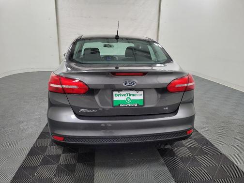 Gray 2016 Ford Focus SE