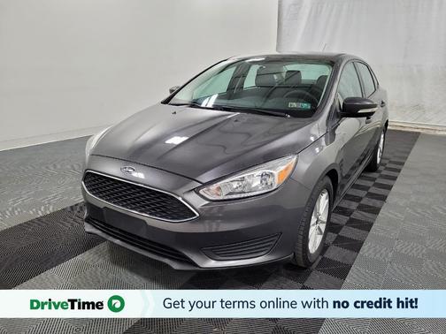 Gray 2016 Ford Focus SE