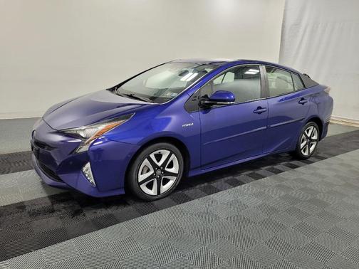 2016 Toyota Prius Four Touring