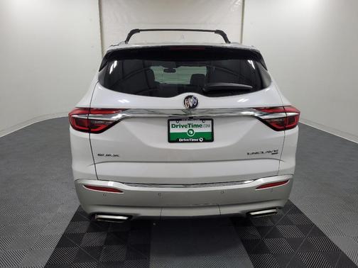 White 2018 Buick Enclave Essence