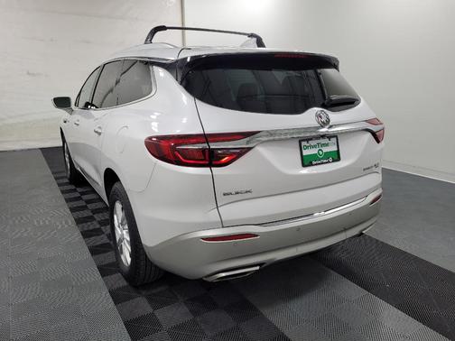 White 2018 Buick Enclave Essence