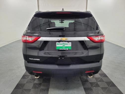 Mosaic Black Metallic 2020 Chevrolet Traverse LS