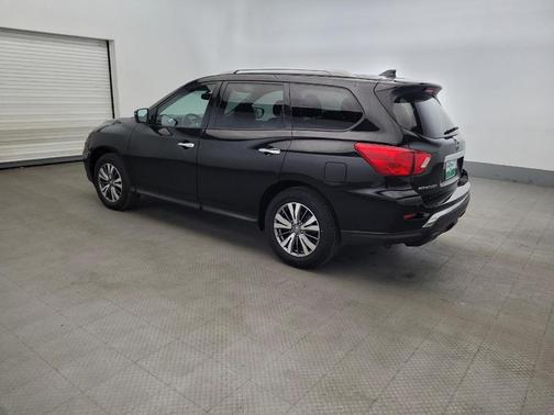 Magnetic Black Pearl 2020 Nissan Pathfinder SL 4WD