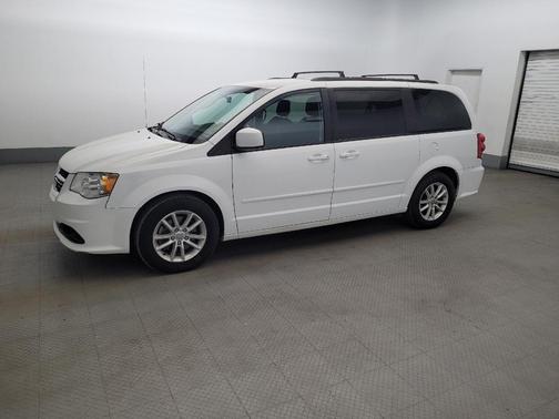 Bright White Clearcoat 2015 Dodge Grand Caravan SXT