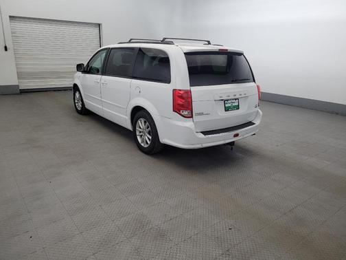 Bright White Clearcoat 2015 Dodge Grand Caravan SXT