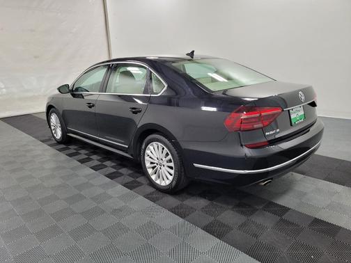 2017 Volkswagen Passat 1.8T SE