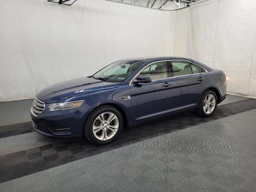 2017 Ford Taurus SEL
