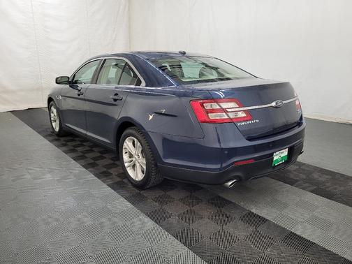 2017 Ford Taurus SEL